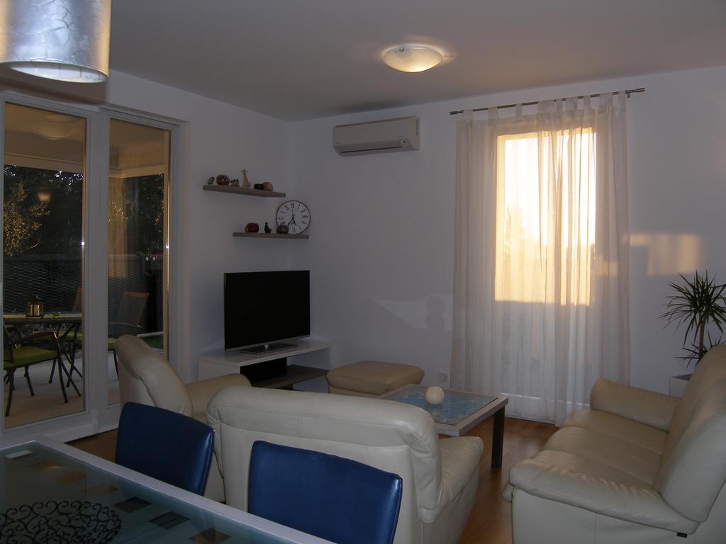Momentum Apartment Split Luaran gambar